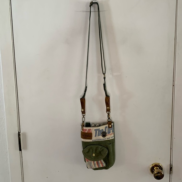 Selina Vaughan Studios green canvas repurposed upcycled grain bag crossbody bag - Picture 2 of 12